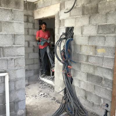 Elevation Des Murs Ouverture Dun Mur De Passage Creation Dun Gtl Armoire Electrique